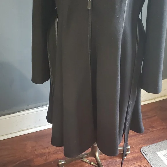 Dawn Levy NY Fergie  Black Fit & flare  Belted Wool  Coat  Sz L - Picture 11 of 17